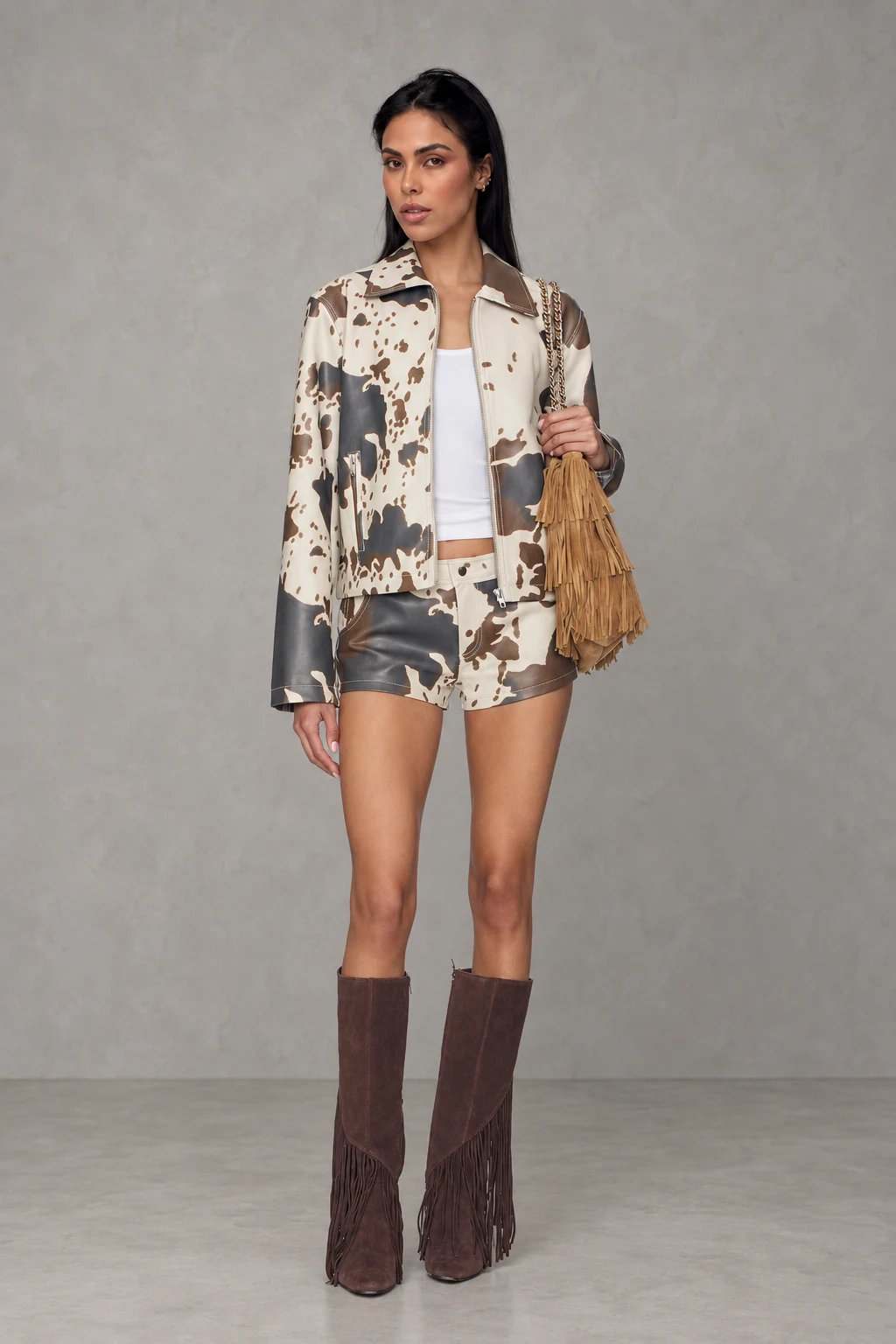 Clara Jacket · Cow Print · Vista 5