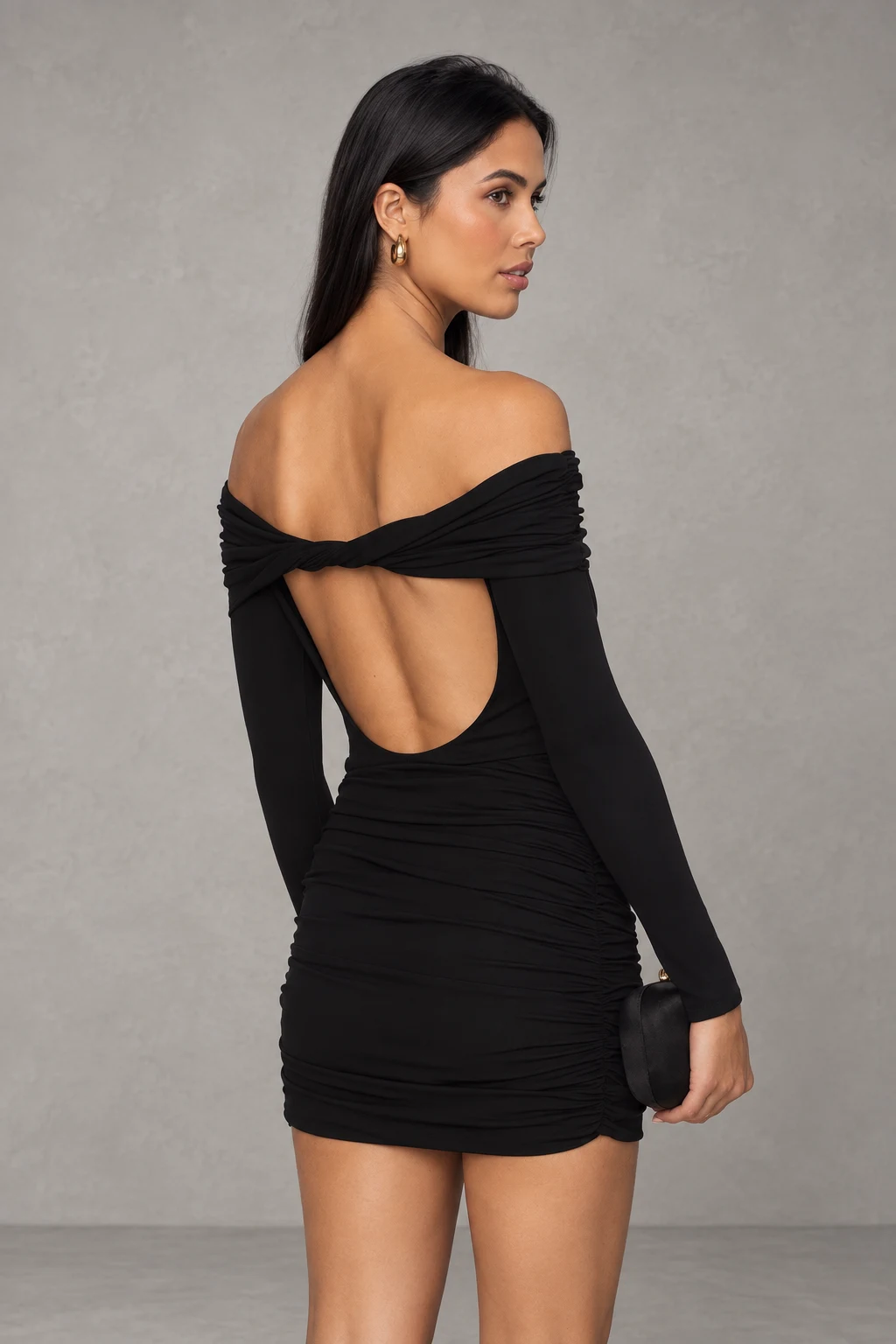 The Soma Bodysuit · Black · Vista 2